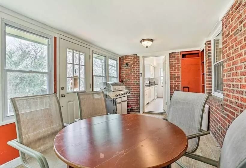 Family Vacation Rental: 18 Mi To Philadelphia