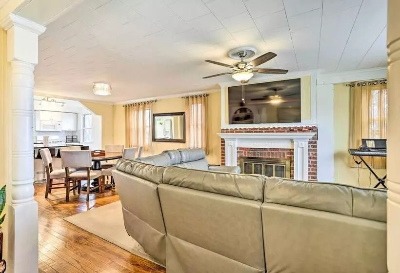 Family Vacation Rental: 18 Mi To Philadelphia