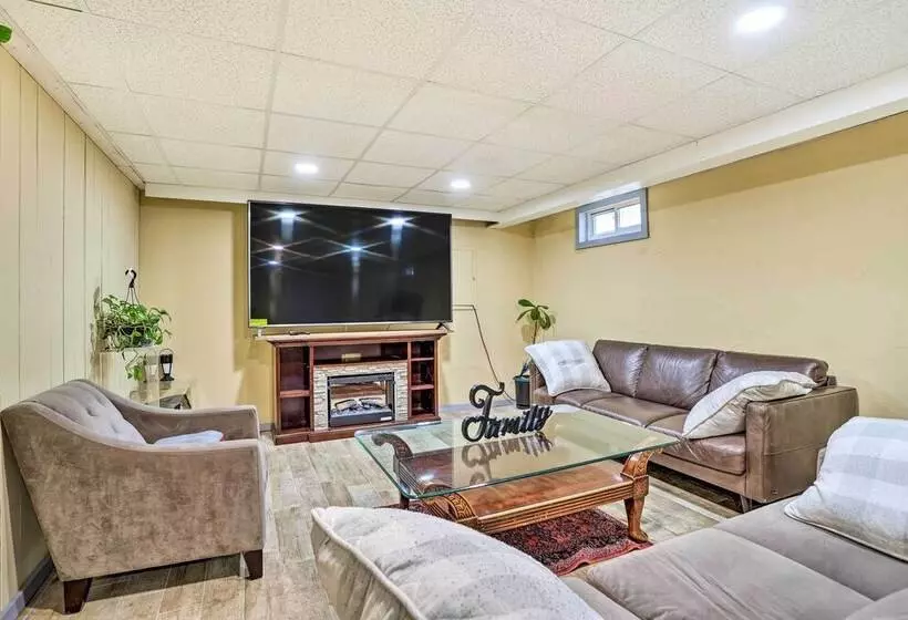 Family Vacation Rental: 18 Mi To Philadelphia