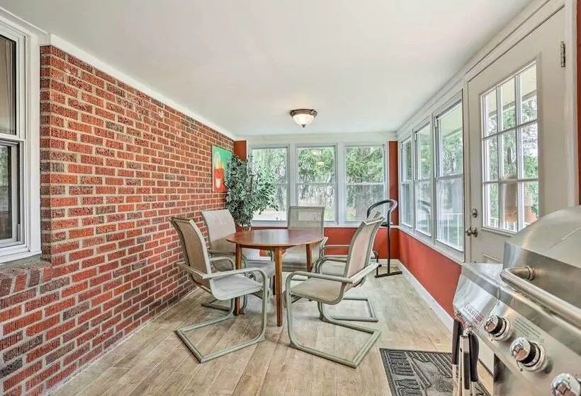 Family Vacation Rental: 18 Mi To Philadelphia