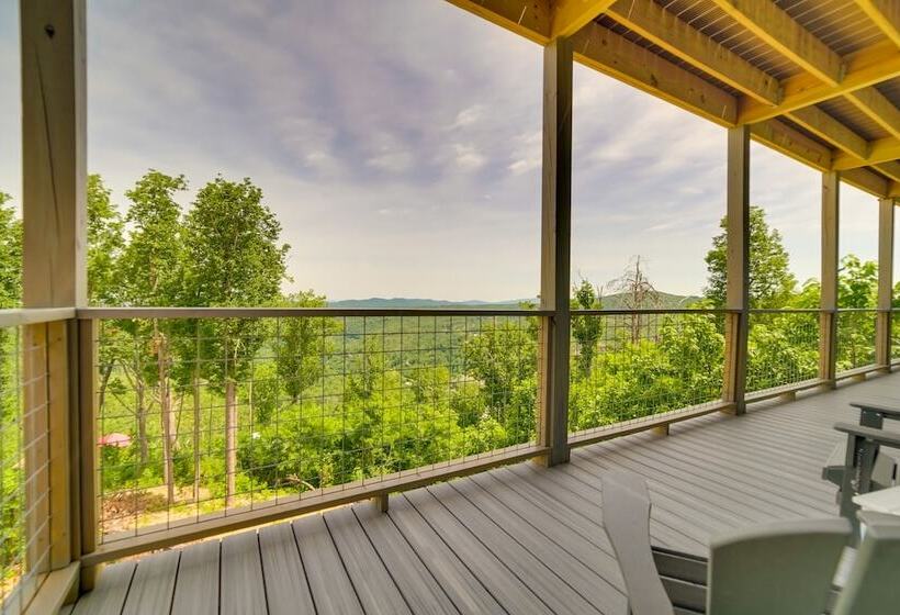 Gatlinburg Overlook W/ Hot Tub + Game Room!