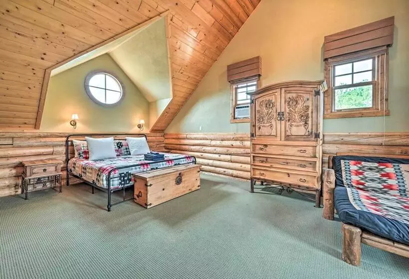 Gorgeous Payson Vacation Home W/ Scenic Views