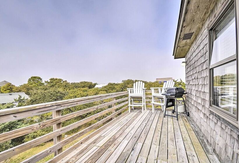 Hatteras Style Salvo Home   Walk To Shore!