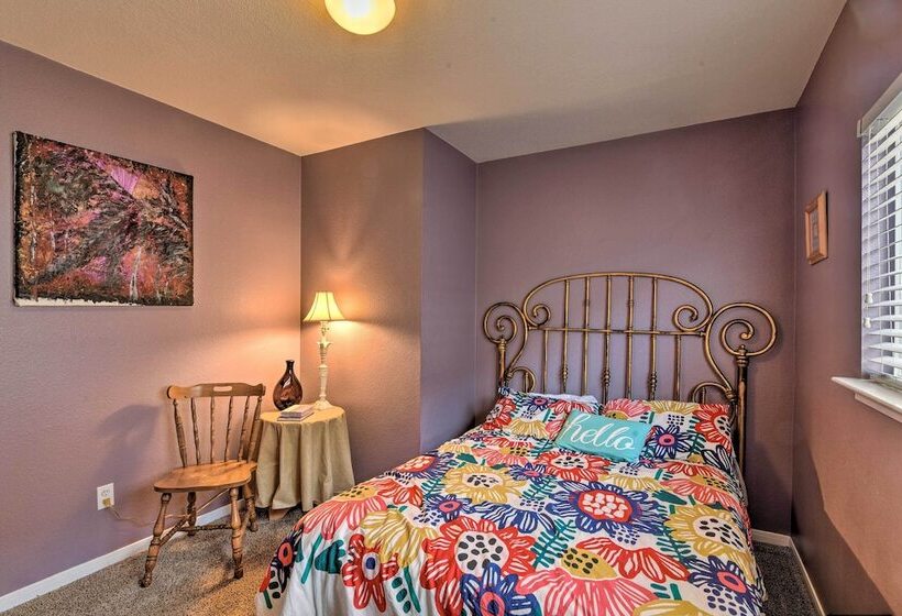 Houston Family Home W/ Yard ~ 8 Mi To Nrg Stadium!