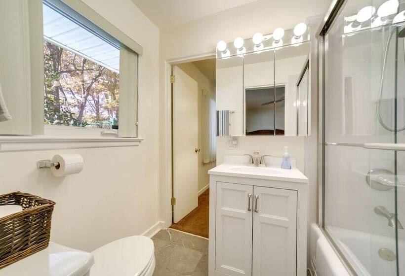 Inviting Waynesville Home Near Main St Shops