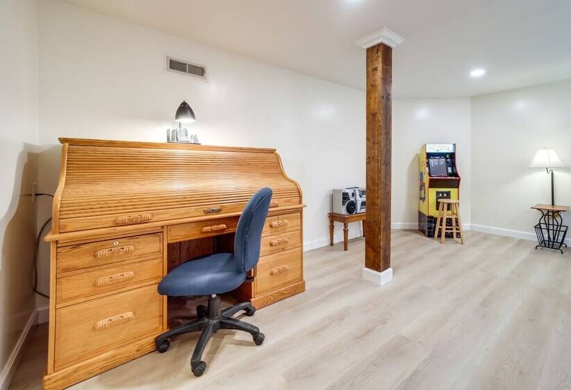 Inviting Waynesville Home Near Main St Shops