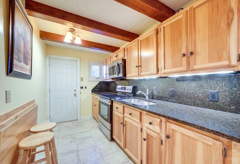 Inviting Waynesville Home Near Main St Shops