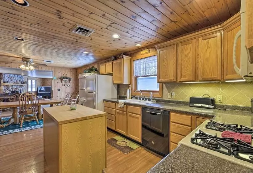 Lakefront Escape W/ Fishing Pier & Snowmobiling!