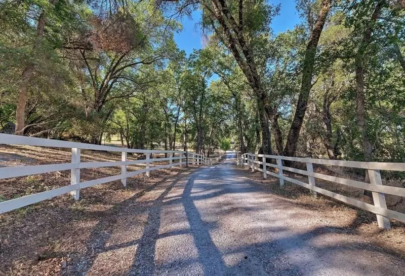 Lavish Sonora Suite On 10 Acres W/ Shared Pool!