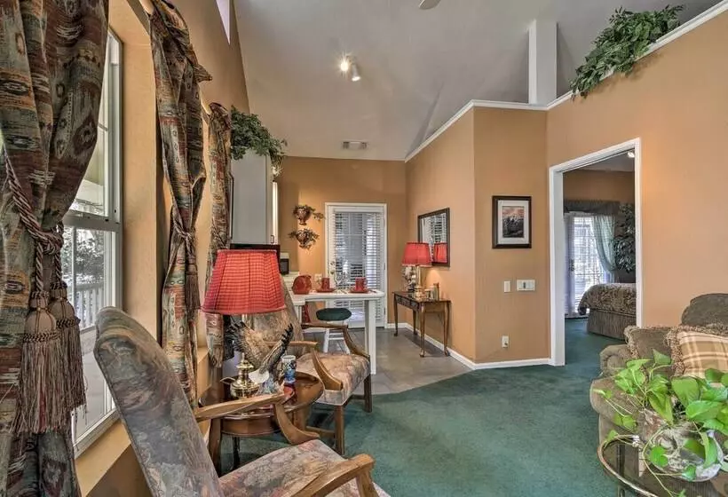 Lavish Sonora Suite On 10 Acres W/ Shared Pool!