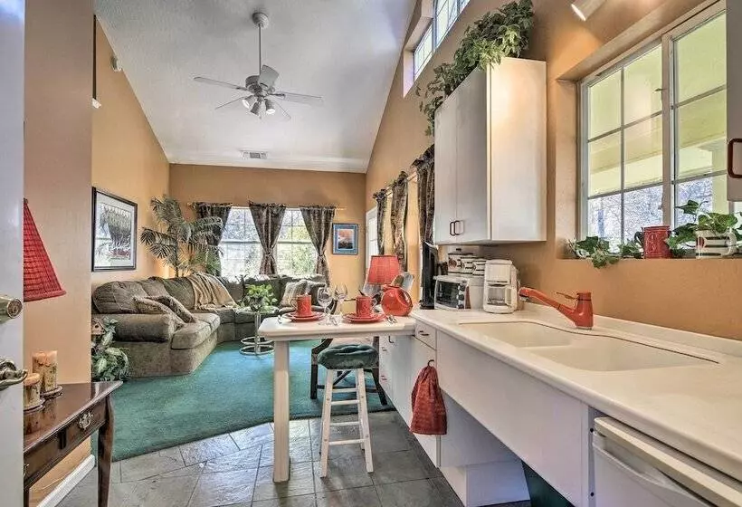 Lavish Sonora Suite On 10 Acres W/ Shared Pool!