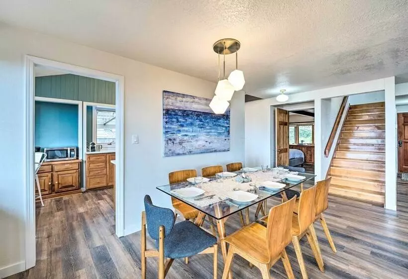 Lovely Coupeville Home W/ Puget Sound Views!