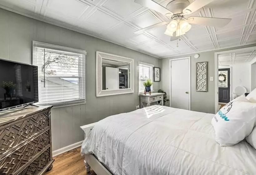 New Concord Lake House W/ Dock + Boat Slip!