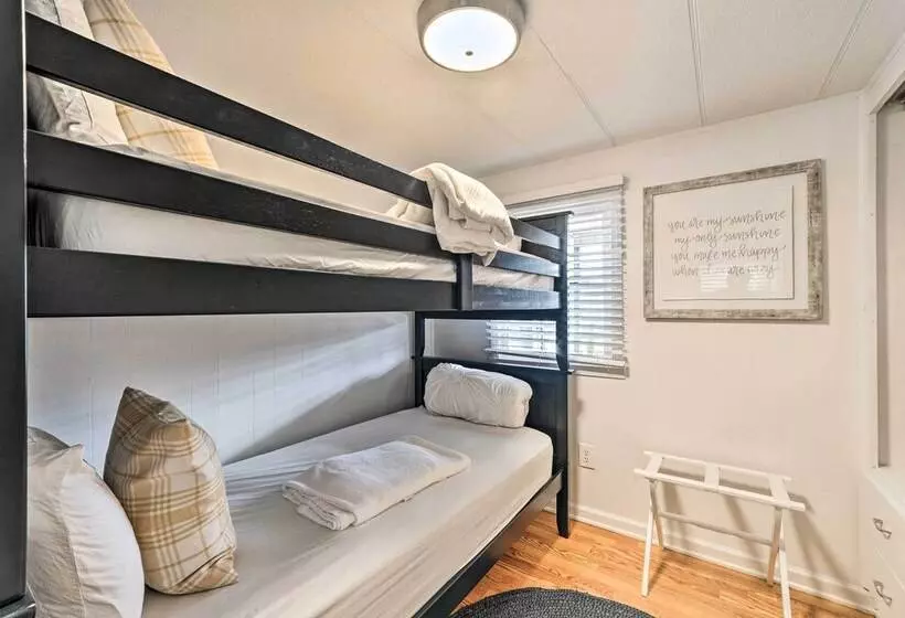 New Concord Lake House W/ Dock + Boat Slip!