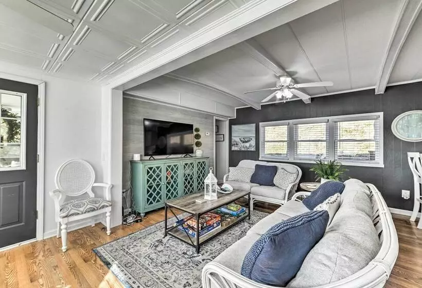 New Concord Lake House W/ Dock + Boat Slip!