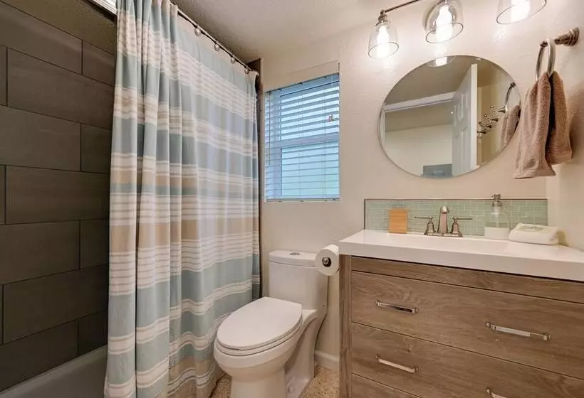 Pacific Coast House  W/ Private Hot Tub!