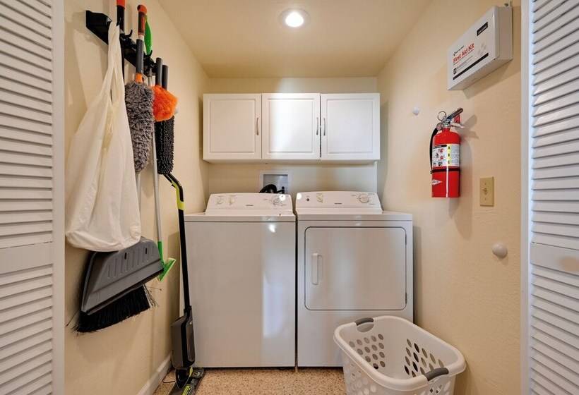 Pacific Coast House  W/ Private Hot Tub!