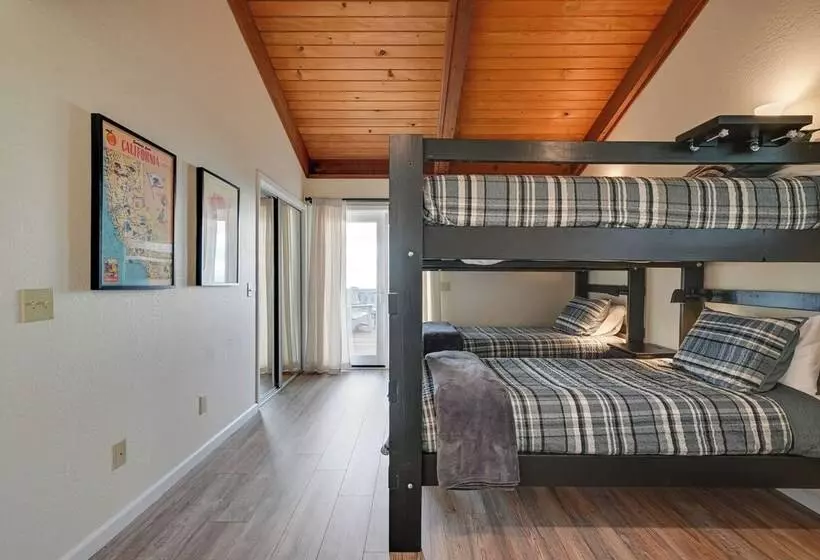 Pacific Coast House  W/ Private Hot Tub!