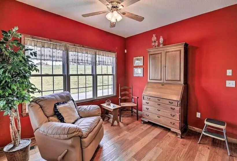 Pet Friendly Abingdon Abode W/ Yard & Grill!