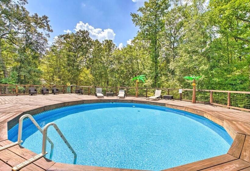 Pet Friendly Home W/ Hot Tub In Broken Bow!