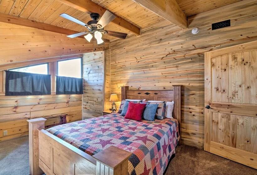 Pet Friendly Cloudcroft Cabin: Walk To Shop, Food