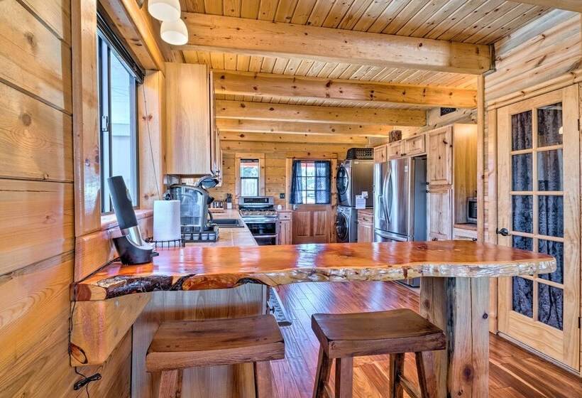 Pet Friendly Cloudcroft Cabin: Walk To Shop, Food