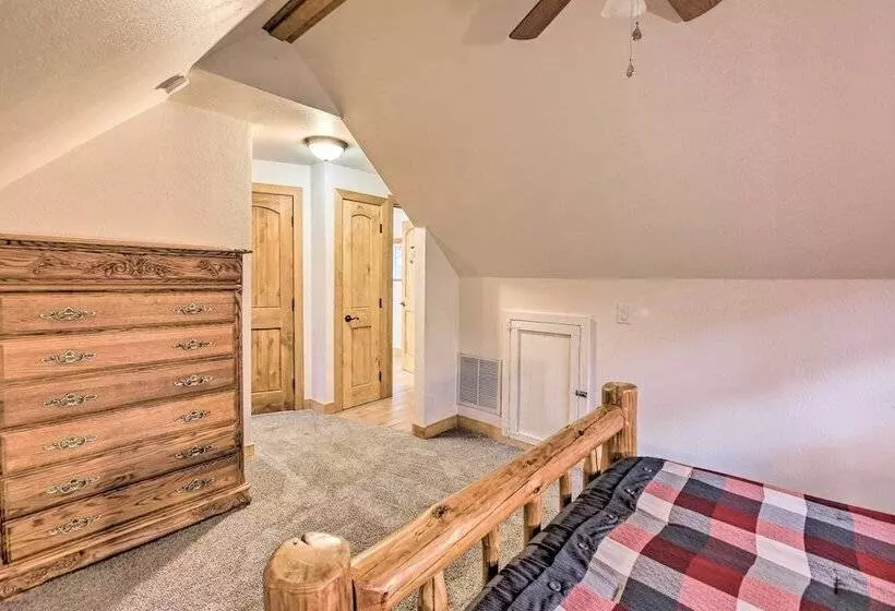 Pinetop Chalet Cabin ~ 1 Mi To Woodland Park