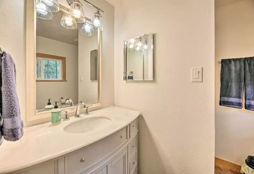 Pinetop Chalet Cabin ~ 1 Mi To Woodland Park