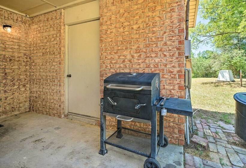 Broken Bow Vacation Rental Home W/ Private Hot Tub