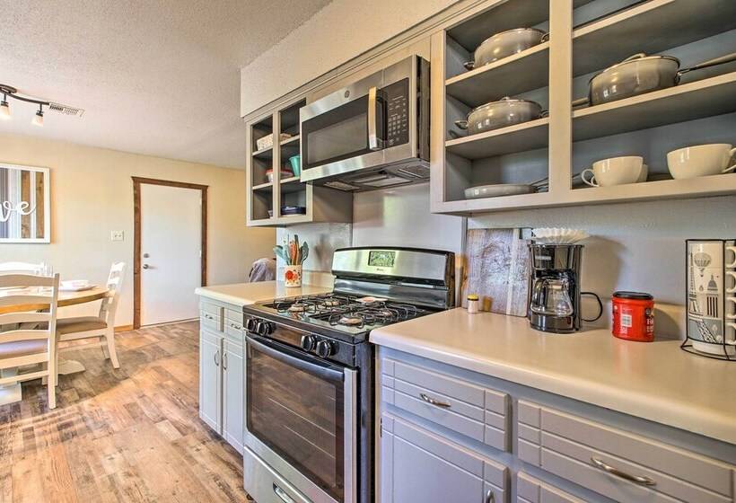 Broken Bow Vacation Rental Home W/ Private Hot Tub