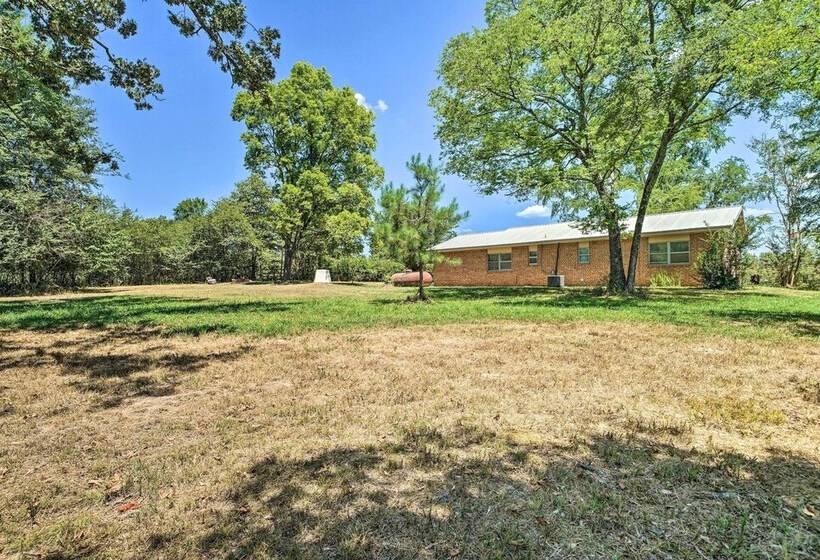 Broken Bow Vacation Rental Home W/ Private Hot Tub