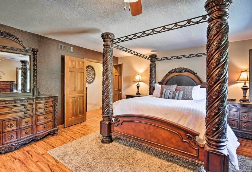 Red Mountain Mesa Oasis: Pool, Bar & Game Room!