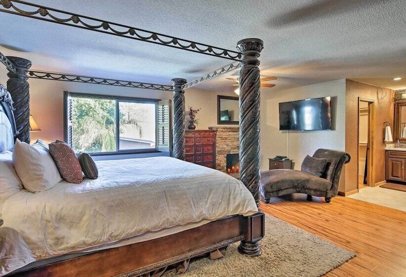 Red Mountain Mesa Oasis: Pool, Bar & Game Room!