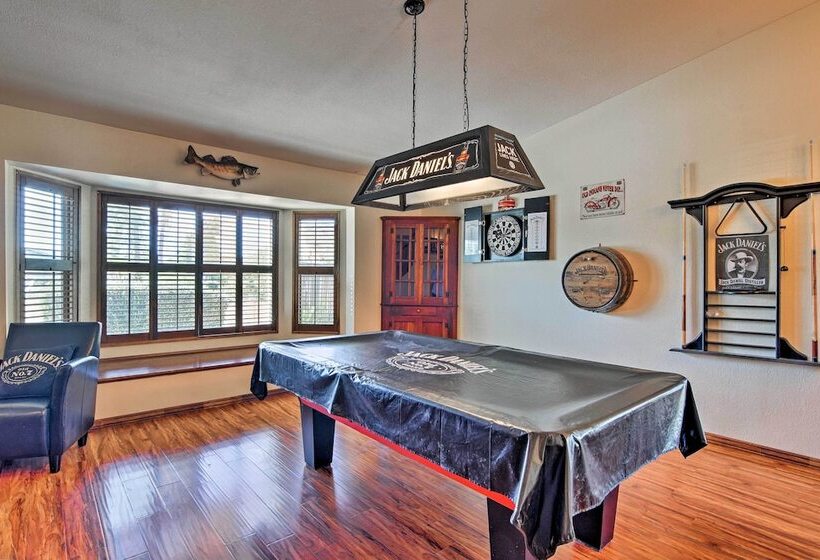 Red Mountain Mesa Oasis: Pool, Bar & Game Room!