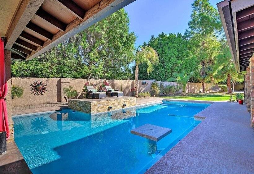 Red Mountain Mesa Oasis: Pool, Bar & Game Room!