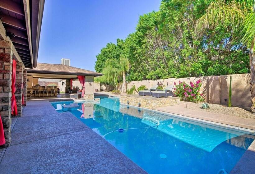 Red Mountain Mesa Oasis: Pool, Bar & Game Room!