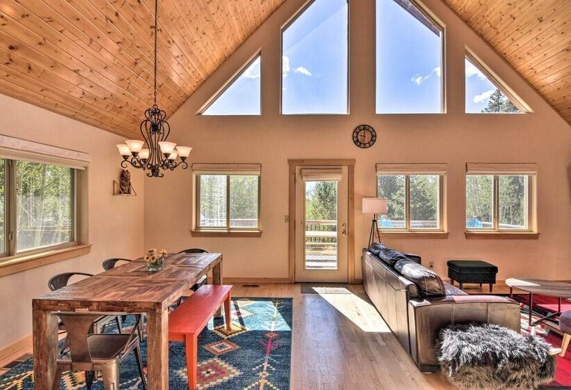 Refined Fairplay Family Retreat W/ Deck+grill