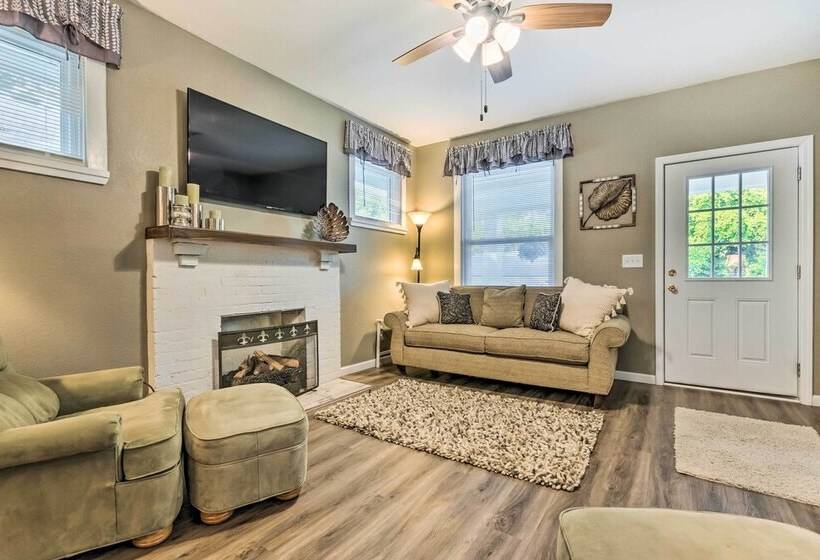 Remodeled Dtwn Hot Springs Home W/ Porch!