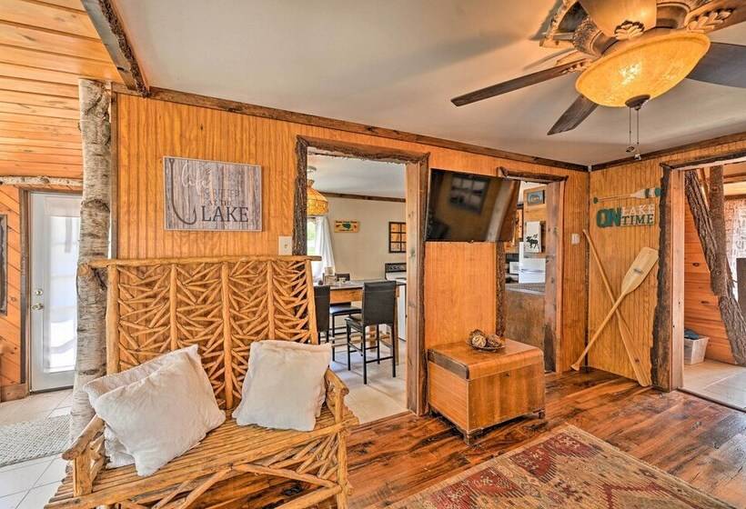 Rustic Caroga Lake Retreat: Fish, Hike & Ski!