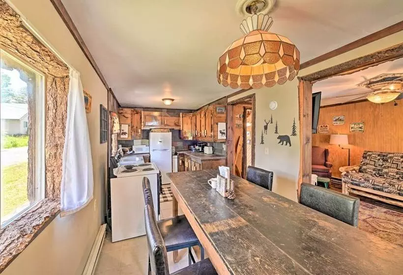 Rustic Caroga Lake Retreat: Fish, Hike & Ski!