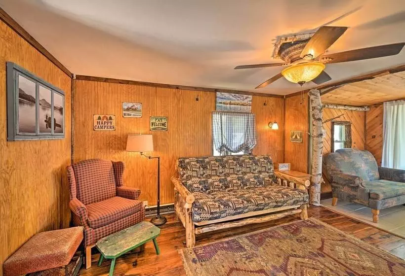 Rustic Caroga Lake Retreat: Fish, Hike & Ski!