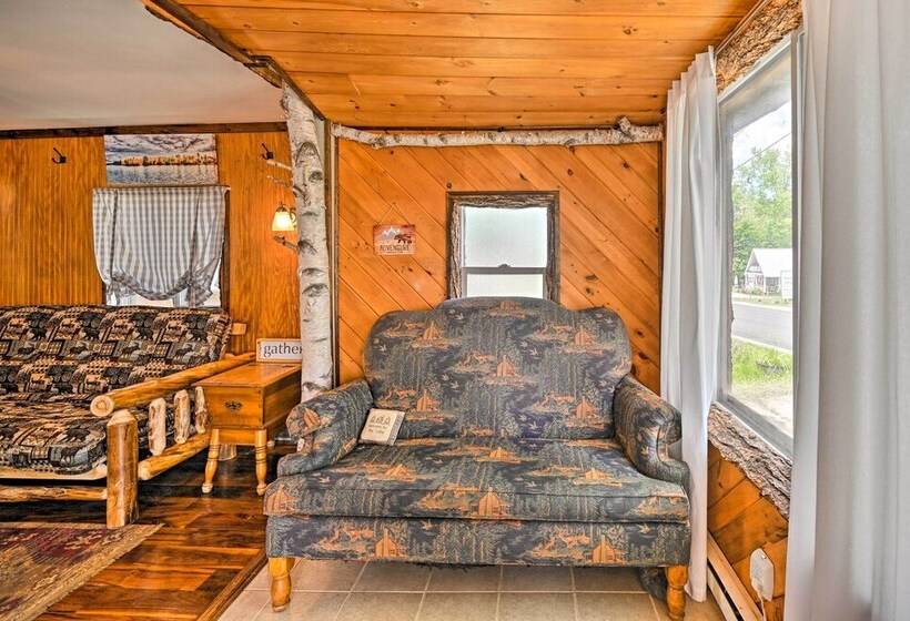 Rustic Caroga Lake Retreat: Fish, Hike & Ski!