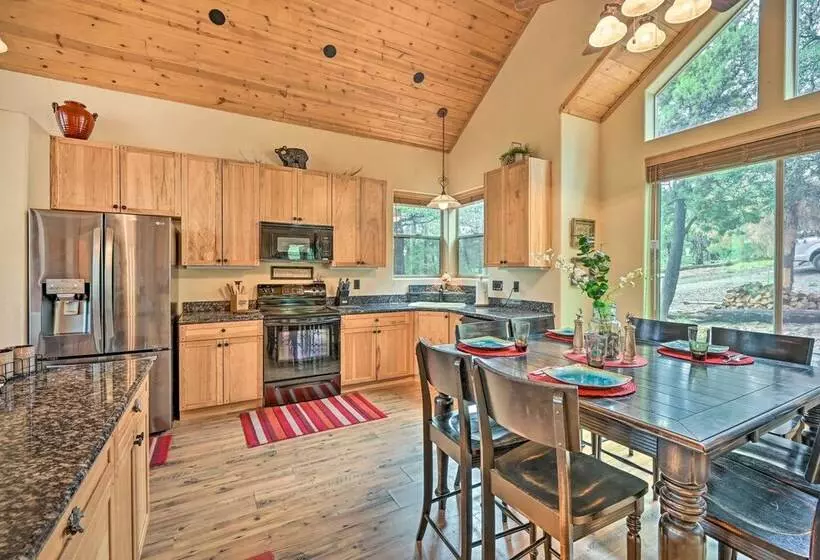 Fire Pit, Deck & Grill: Serene Prescott Cabin!