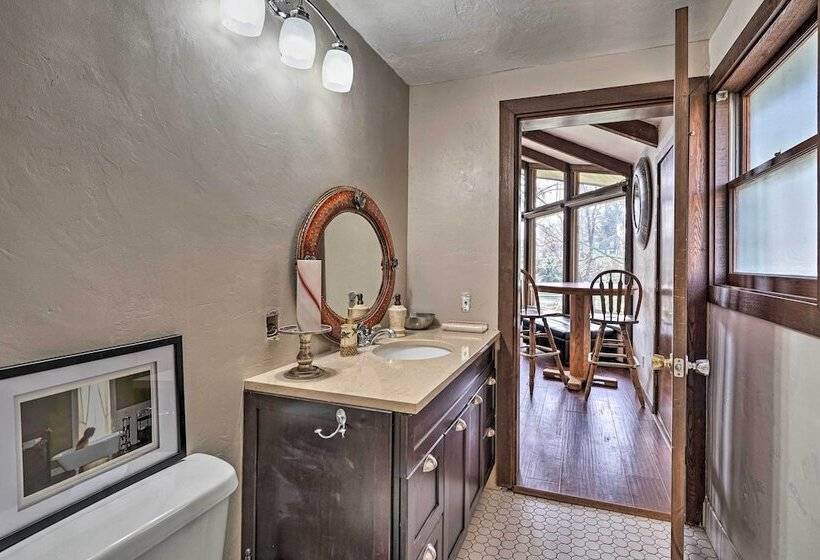 Serene Riverfront Escape W/ Hot Tub & Views!