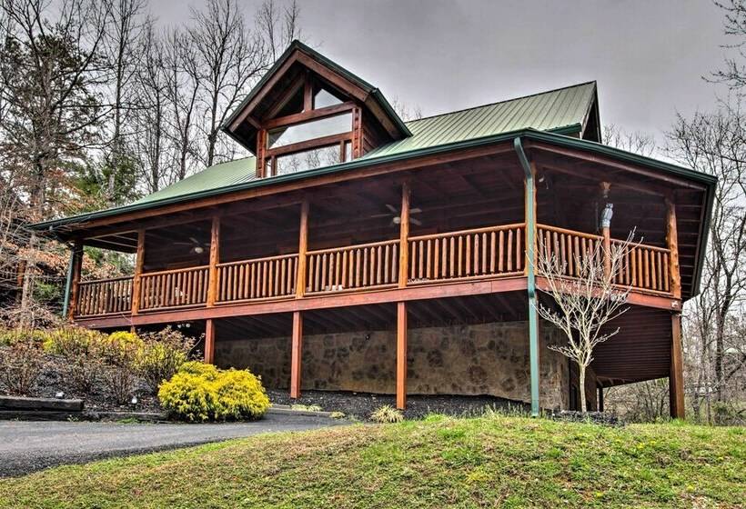 Smoky Mountain Cabin ~ 5 Mi To Pigeon Forge