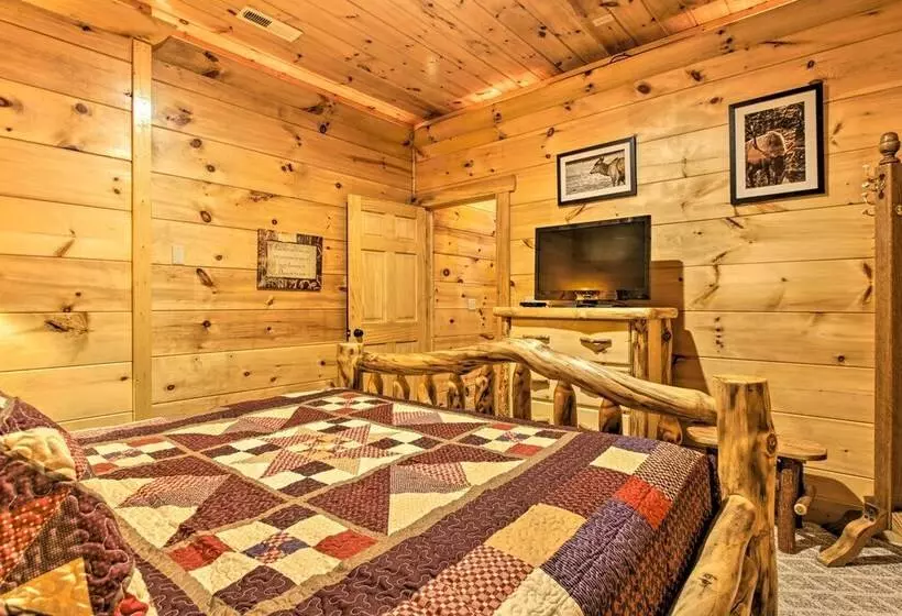 Smoky Mountain Cabin ~ 5 Mi To Pigeon Forge