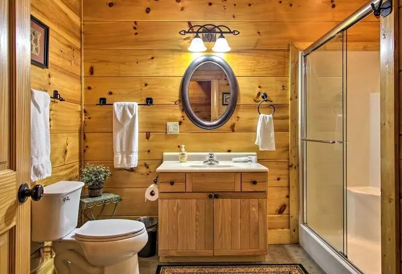 Smoky Mountain Cabin ~ 5 Mi To Pigeon Forge