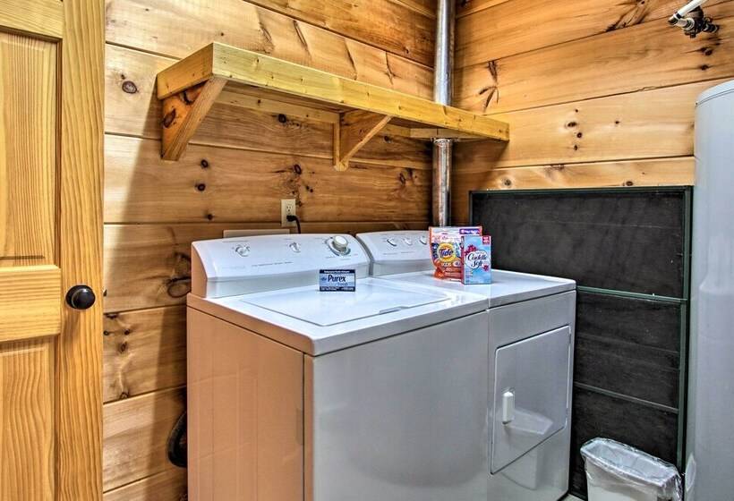 Smoky Mountain Cabin ~ 5 Mi To Pigeon Forge