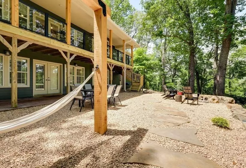 Spacious Home On Beaver Lake W/ Deck & Fire Pit!