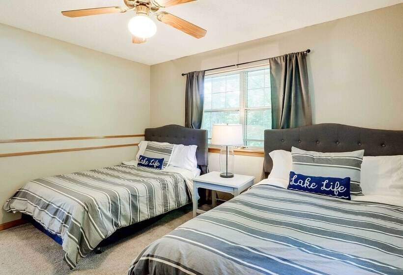 Spacious Home On Beaver Lake W/ Deck & Fire Pit!